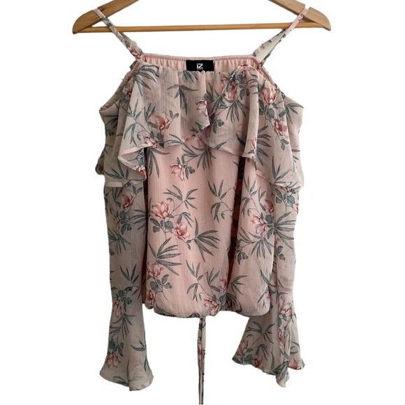 😊3/$30 Off shoulder sheer sleeves tropical tie front blouse Sz M EUC - Picture 3 of 10